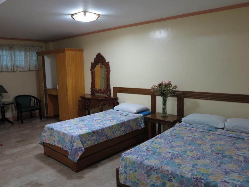 Gems Hotel And Conference Center Antipolo Exteriör bild
